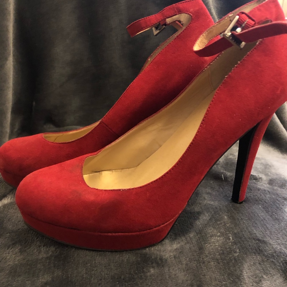 Guess red heels